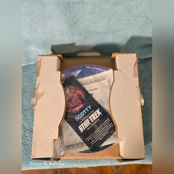 Vintage  Star Trek Hamilton Scotty Engineering Officer Plate In Original Box - Picture 4 of 7